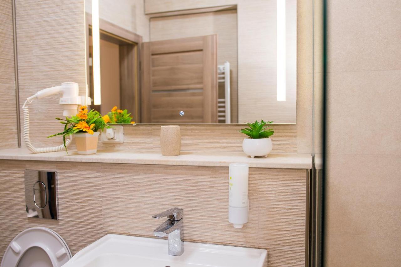 Năvodari Golden Shell Apartment Mamaia Nord מראה חיצוני תמונה