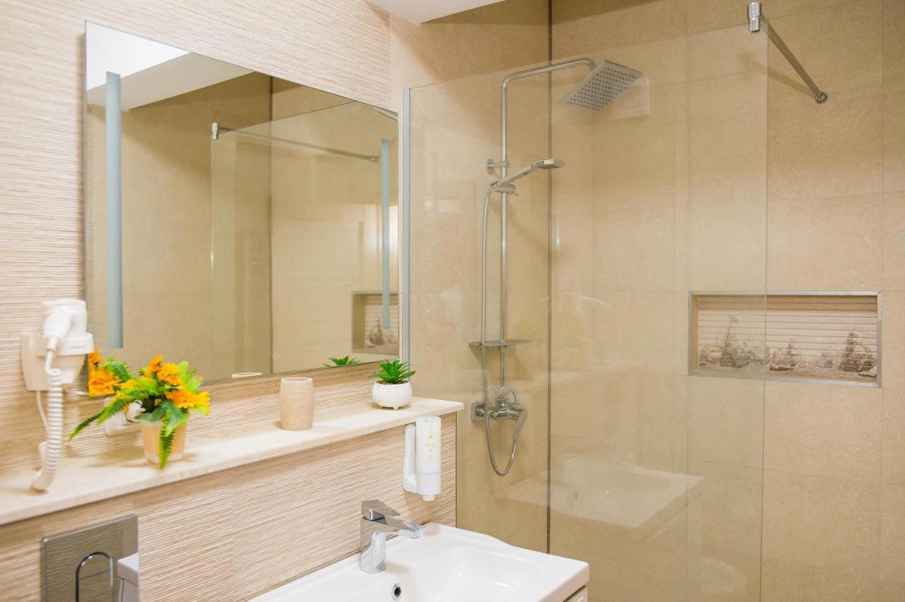 Năvodari Golden Shell Apartment Mamaia Nord מראה חיצוני תמונה