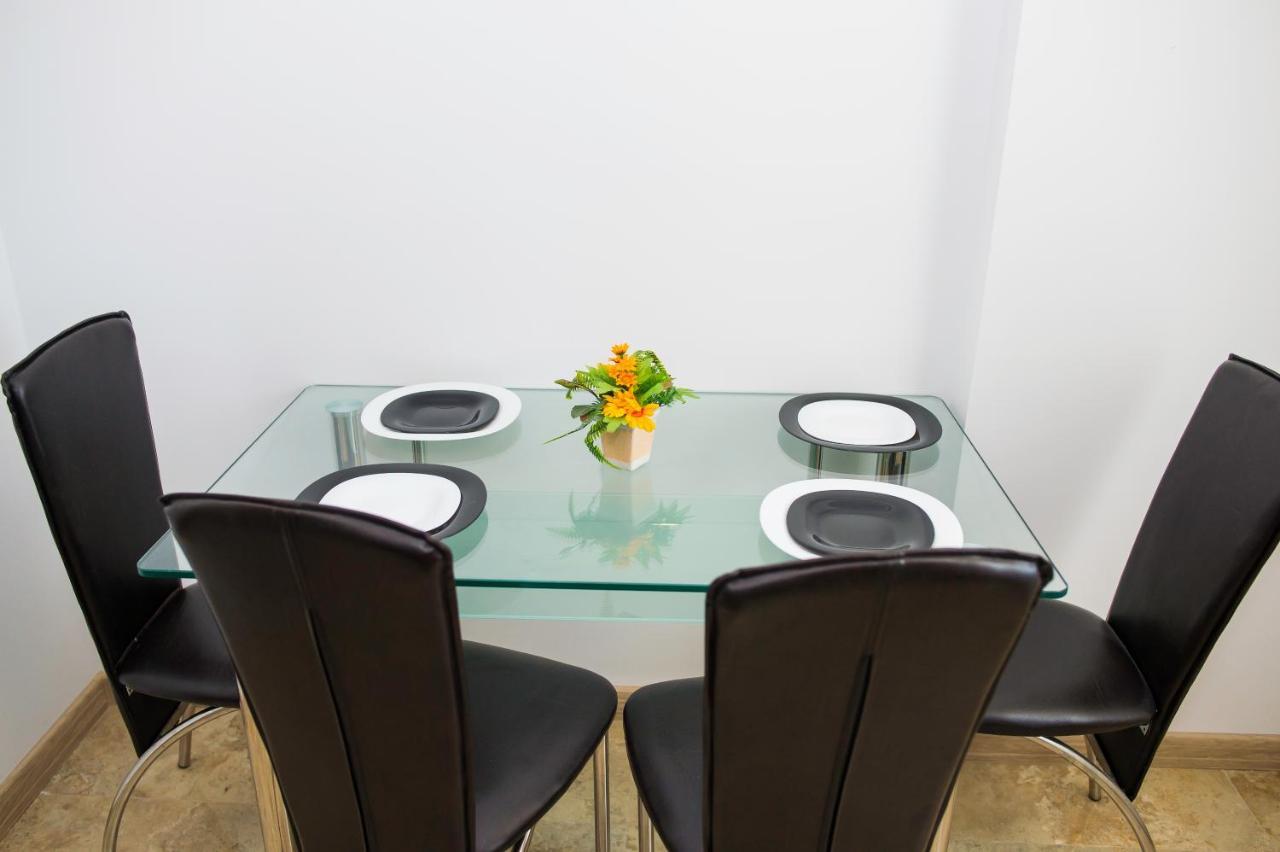 Năvodari Golden Shell Apartment Mamaia Nord מראה חיצוני תמונה