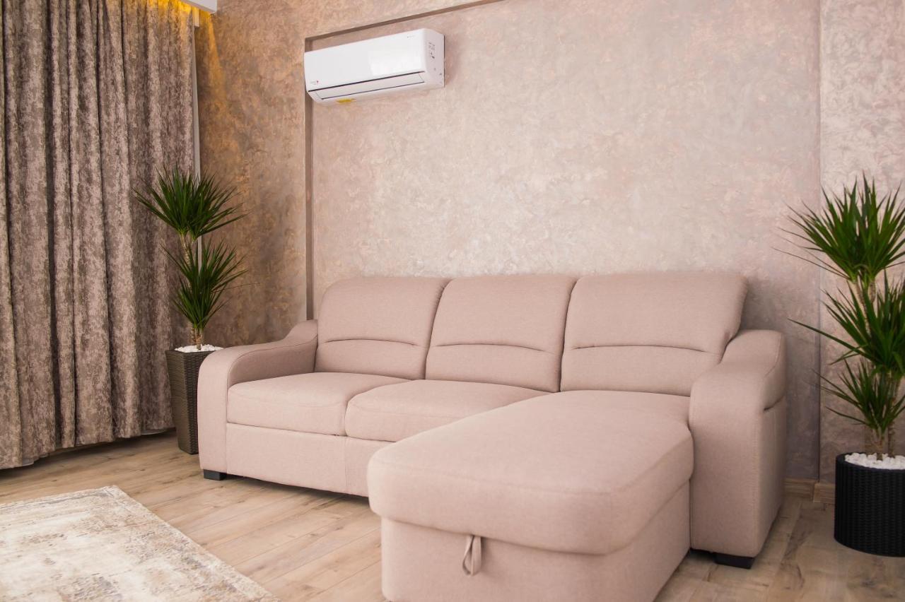 Năvodari Golden Shell Apartment Mamaia Nord מראה חיצוני תמונה