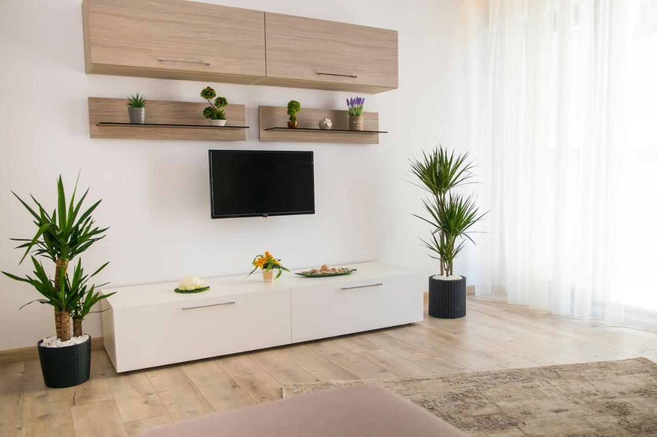 Năvodari Golden Shell Apartment Mamaia Nord מראה חיצוני תמונה